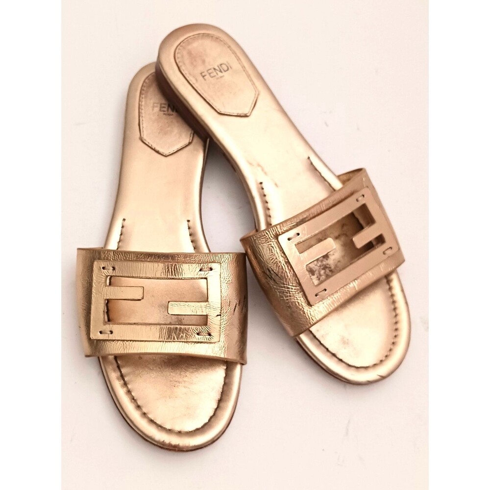 Fendi Baguette Flat Slide Sandals FF Logo Metallic Gold Leather EU 40 US 9 Italy